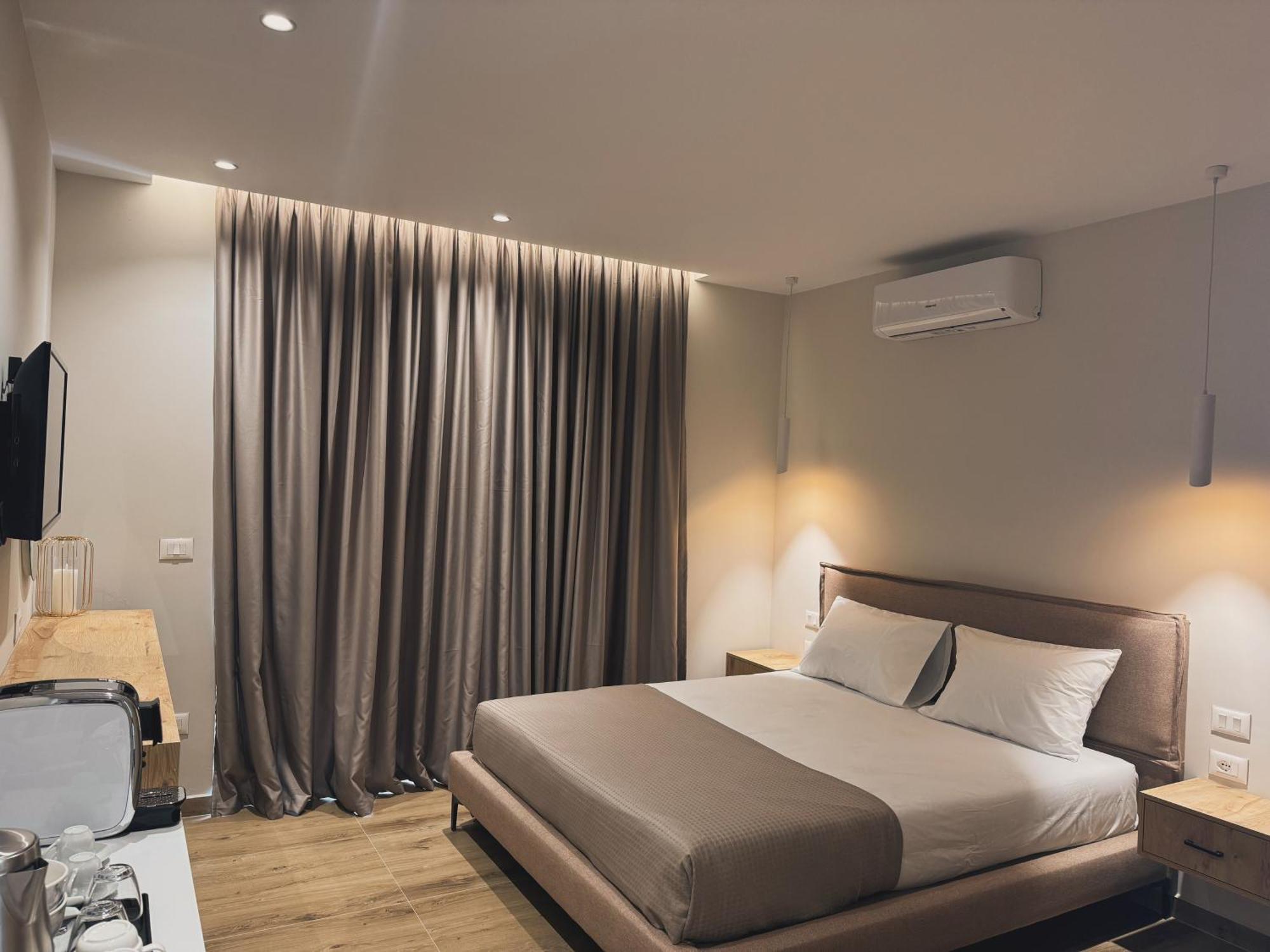 Ion Rooms Himarë Exterior foto